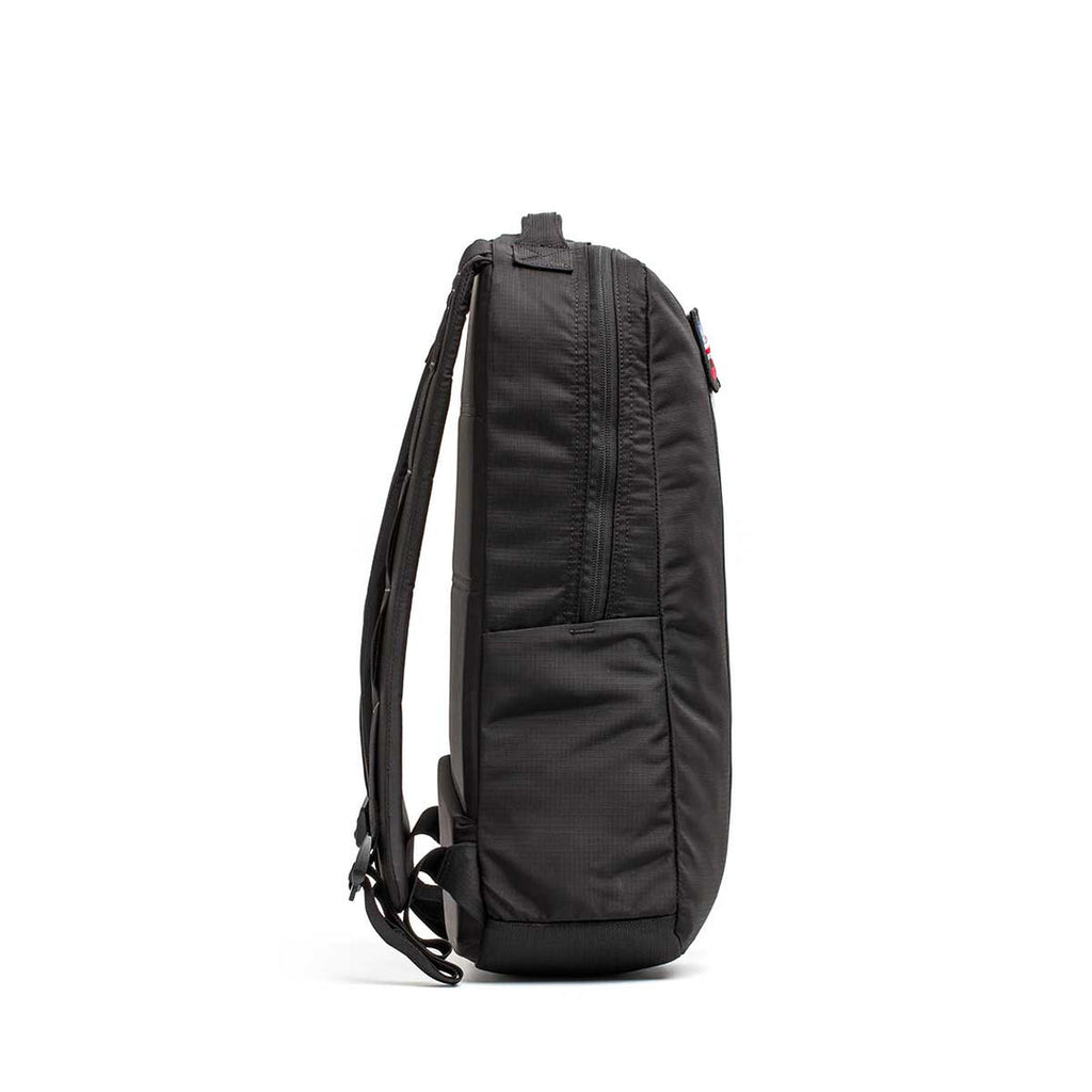 BASIC RUCKER® 17L - Storming Gravity