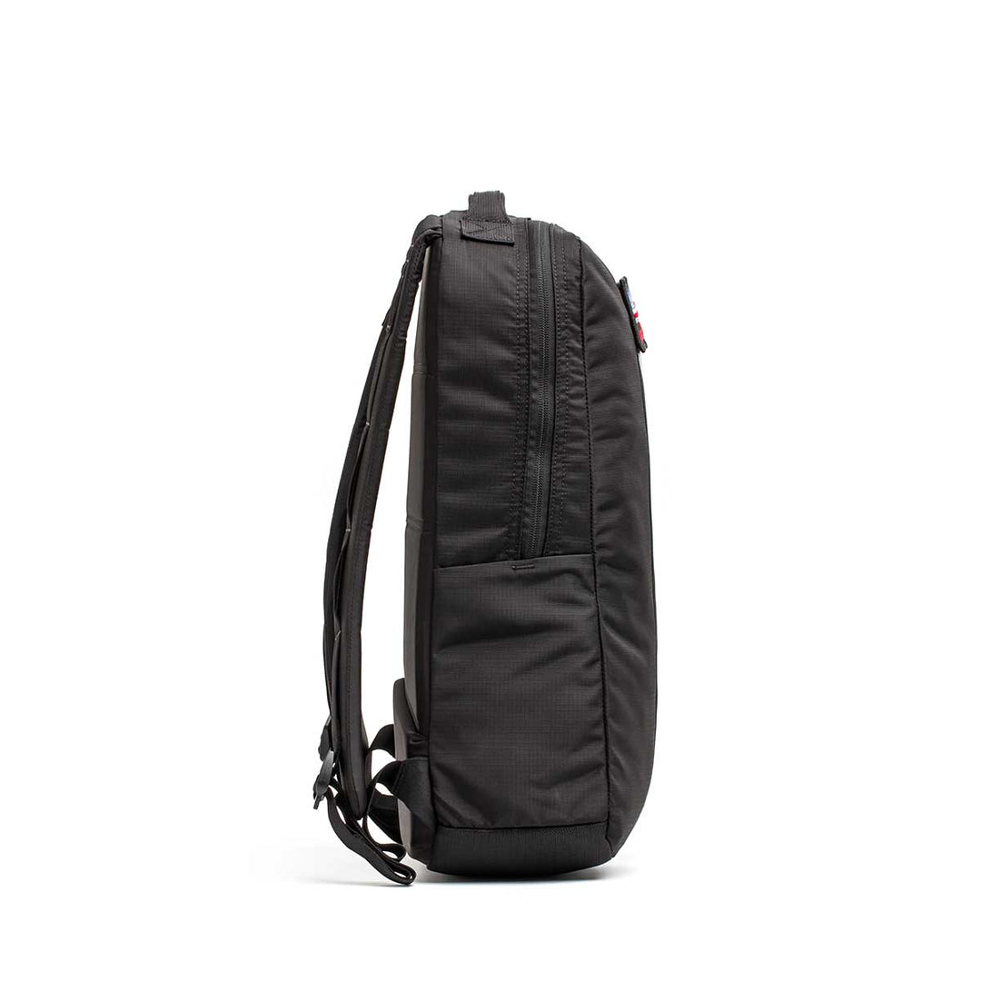 BASIC RUCKER® 17L - Storming Gravity
