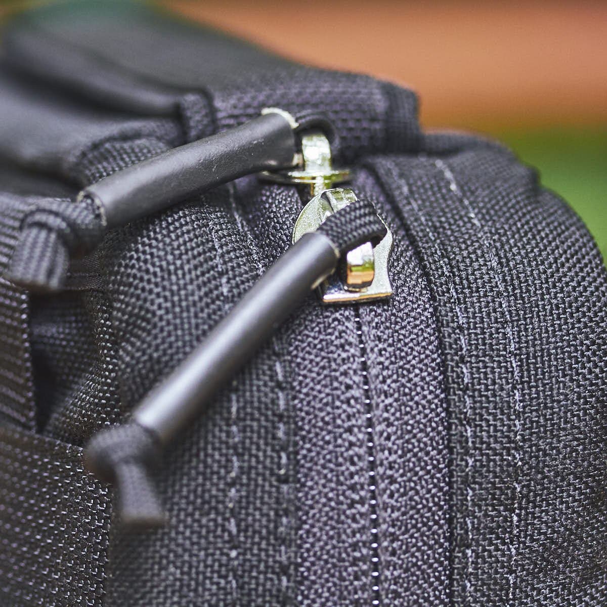 GR1 Field Pocket 3L - Storming Gravity