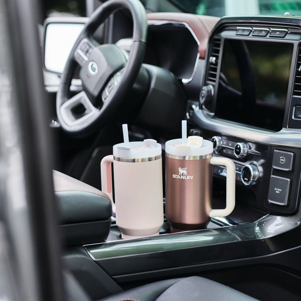 The Quencher H2.0 Flowstate™ Tumbler 30oz - Storming Gravity