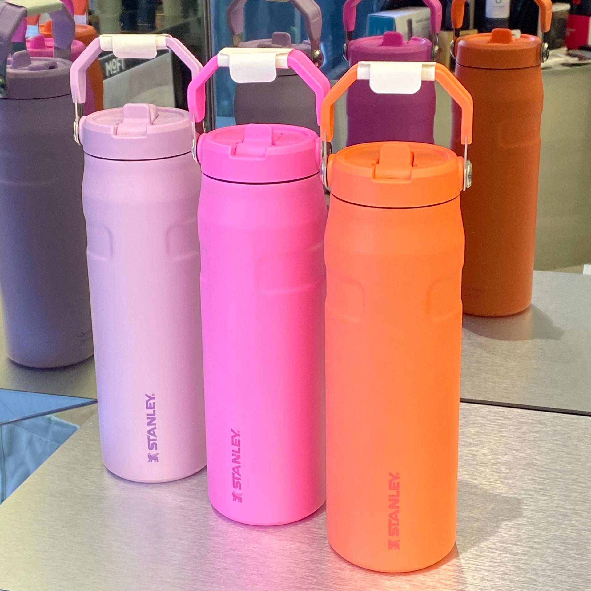 The Iceflow™ Bottle with Flip Straw Lid - Storming Gravity
