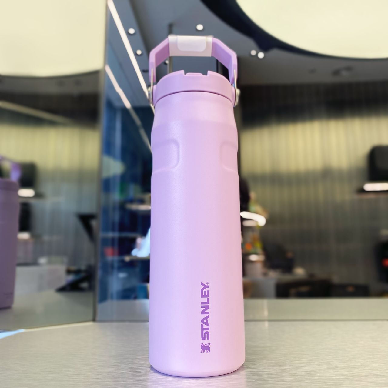 The Iceflow™ Bottle with Flip Straw Lid - Storming Gravity